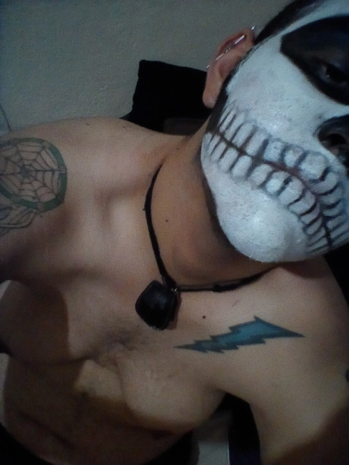 Dia de muertos last year, triying to do some calavera make up lol He/him