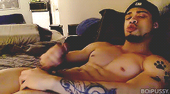 lightskingaboi:  black-m4m:  More Nude Black Gay Pics & Videos @ http://www.Black-M4M.com Over 150,000 Black Gay Profiles @ http://www.Black-M4M.com CLICK HERE TO BROWSE FREE CAMS  😍😍follow me lightskingaboi