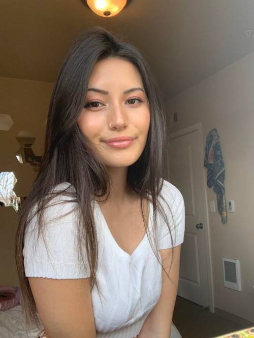 mixed-race-girls:Burmese X Polish