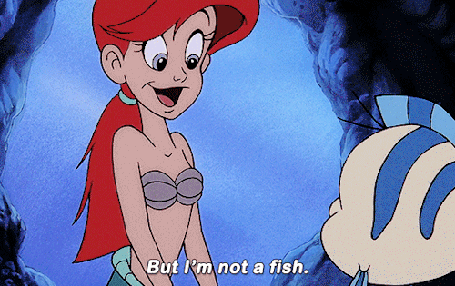 Ariel and Flounder’s first meeting in THE LITTLE MERMAID SERIES (1992-94).