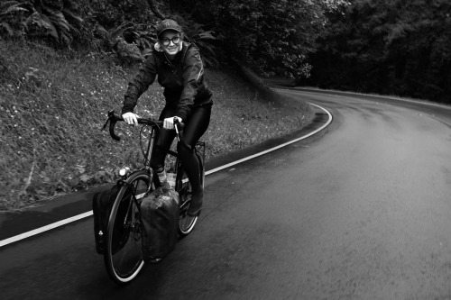 thegrreatescape: S in the rain.