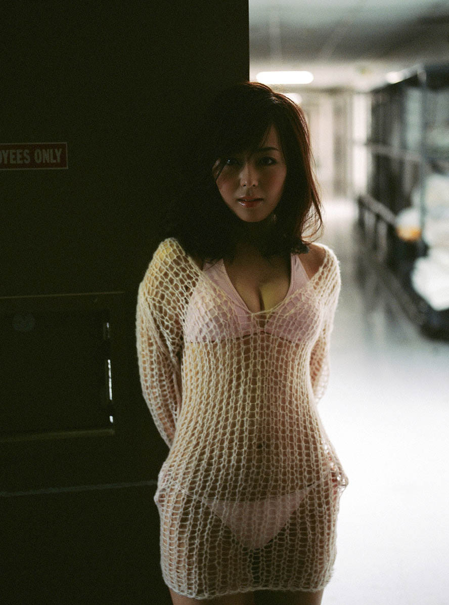 i-really-love-women:  Emi Ito 伊藤えみ