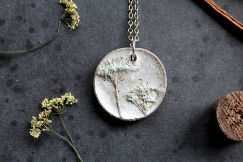 Concrete Flower Necklace // ranitasart