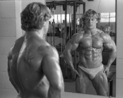 gareleelove:Andreas Cahling posing in 1977 at Gold&rsquo;s Gym, Santa Monica,