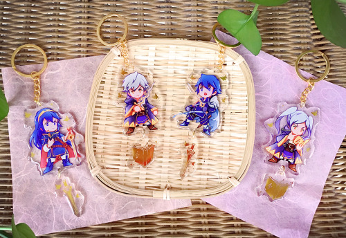 Made some FE awakening charms with my sister @hashagi and they’re finally up on our store!! <3 Th