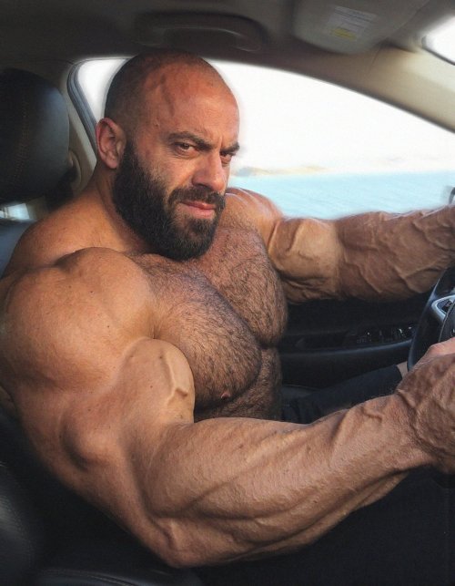 Stephan Badrozic: Definition Of Alpha Muscle Dad. 😍💪🍆💦💦💦🤤😈