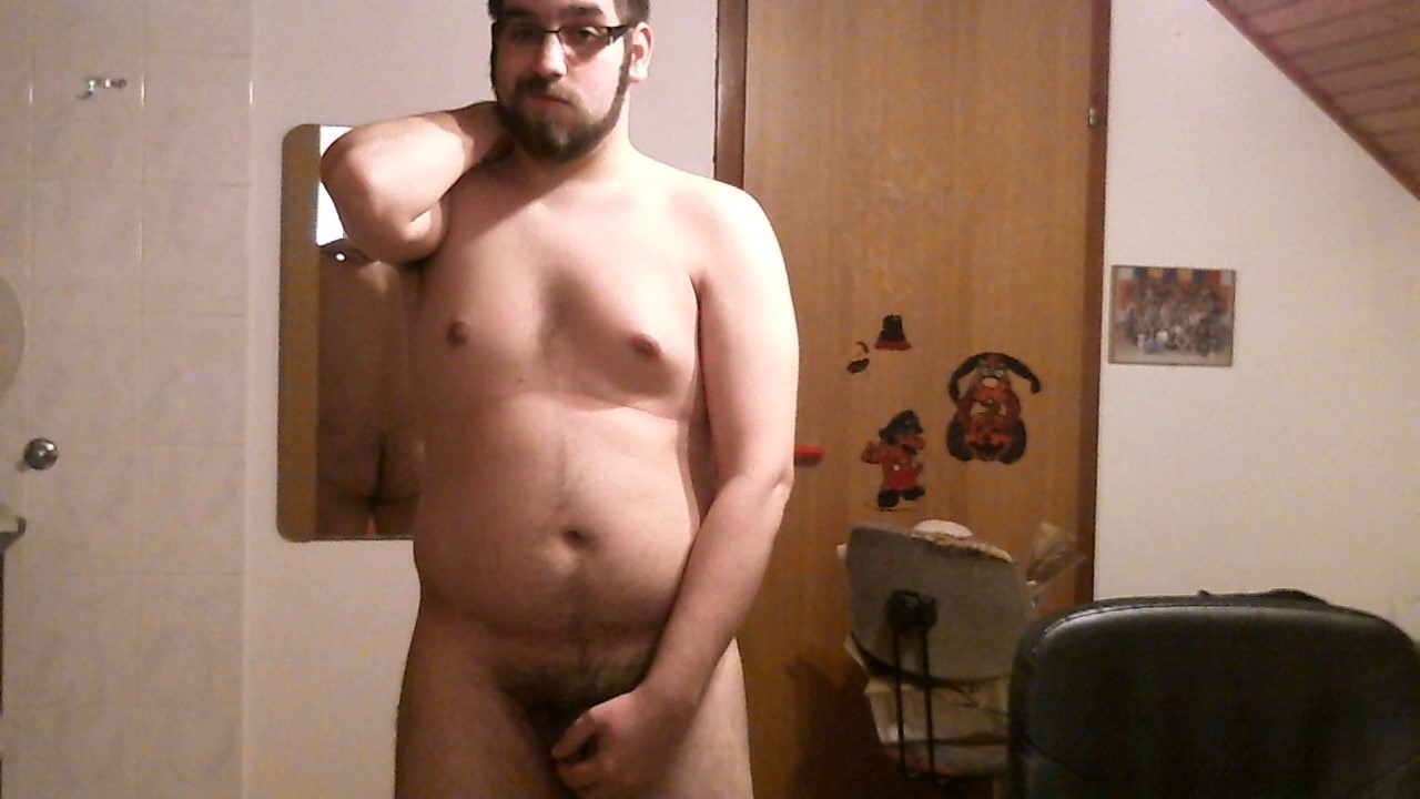 bookahplease:  I should’ve thought of that mirror behind me before taking this