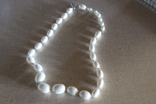 Vintage jewelry ,white pearl beaded necklace,multi strand