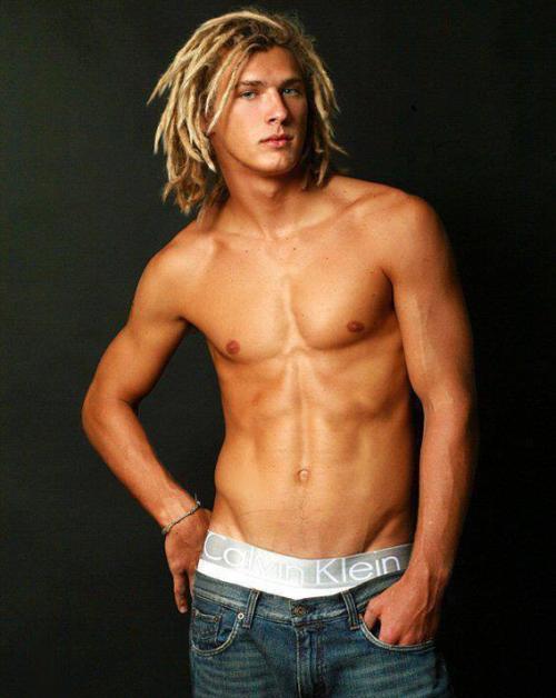 clockworkboys:  clockworkboys.tumblr.com