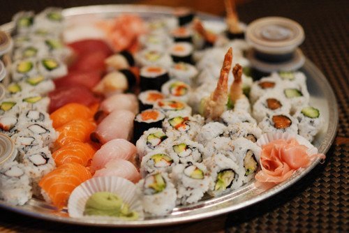 foodluxury:  Love Food? This blog is for you. 