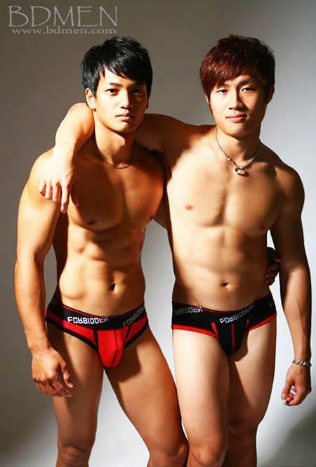 asianmalemuscle:   #asian #male #muscle #gay  Enjoy thousands of images in the archives: http://asianmalemuscle.tumblr.com/archive 