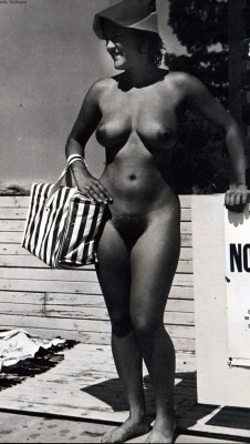 sunnysidenudistcamp:  Pay a visit to Sunnyside Nudist Camp  http://sunnysidenudistcamp.tumblr.com