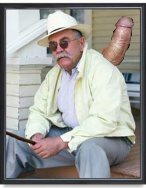 Well how bout that? Wilfred Brimley has a hot dong growing out of his fuckin’ back. Great dong, Wilfred!