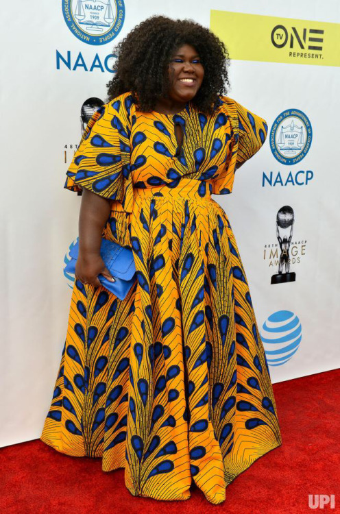minim-calibre:feministfangirl:messy-elliot:Gabourey Sidibe attends the 48th NAACP Image Awards.This 