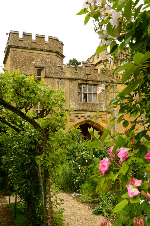 bellasecretgarden:SUDELEY CASTLE by christopher priceVia Flickr:Sudeley Castle Winchcombe, Glouceste