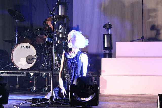 patriciaownsacamera:  St. Vincent @ Coliseu dos Recreios, Vodafone Mexefest (28/11/14). 