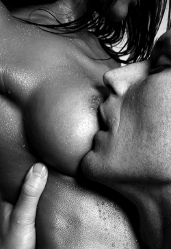 hazeleyes2012:  Craving  Mmmm love your nipples