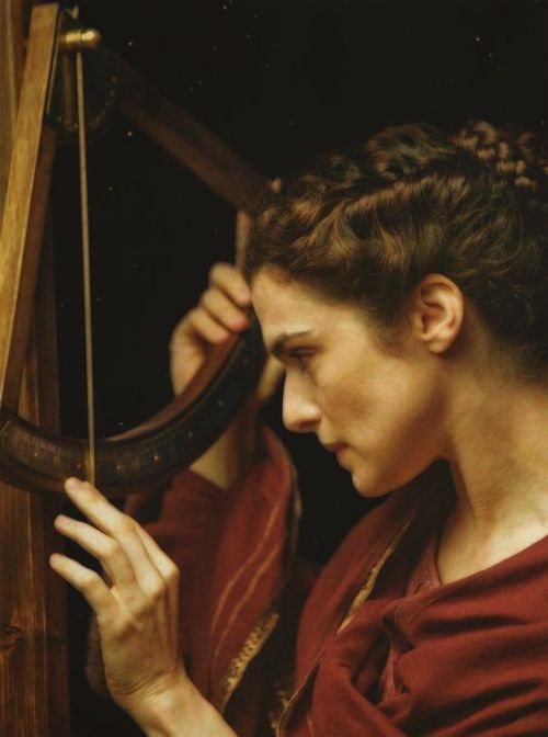 sartorialadventure:Rachel Weisz as Hypatia in Agora (2009), set in late-fourth-century Roman Egypt