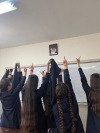 Sex anyahita:Schoolgirls in Iran in protest against pictures