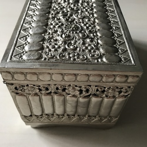 Early 1900s Ornate Kotak Sireh/Tepak Sirih Bertekad (Betel Box) Repoussé Silver  Silverware Large (P