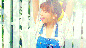 banira-san:  “Have a nice day, it’s gonna be alright!” - Hello - 西内まりや