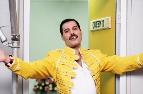 frederickmercury:Freddie Mercury backstage at Wembley, London, 1986Photo by Denis O'Regan