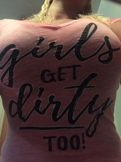 imsupersteph77:  Today’s “girls get dirty too” outfit 😜 Does this shirt make my ass look big💋  Your ass is perfect!