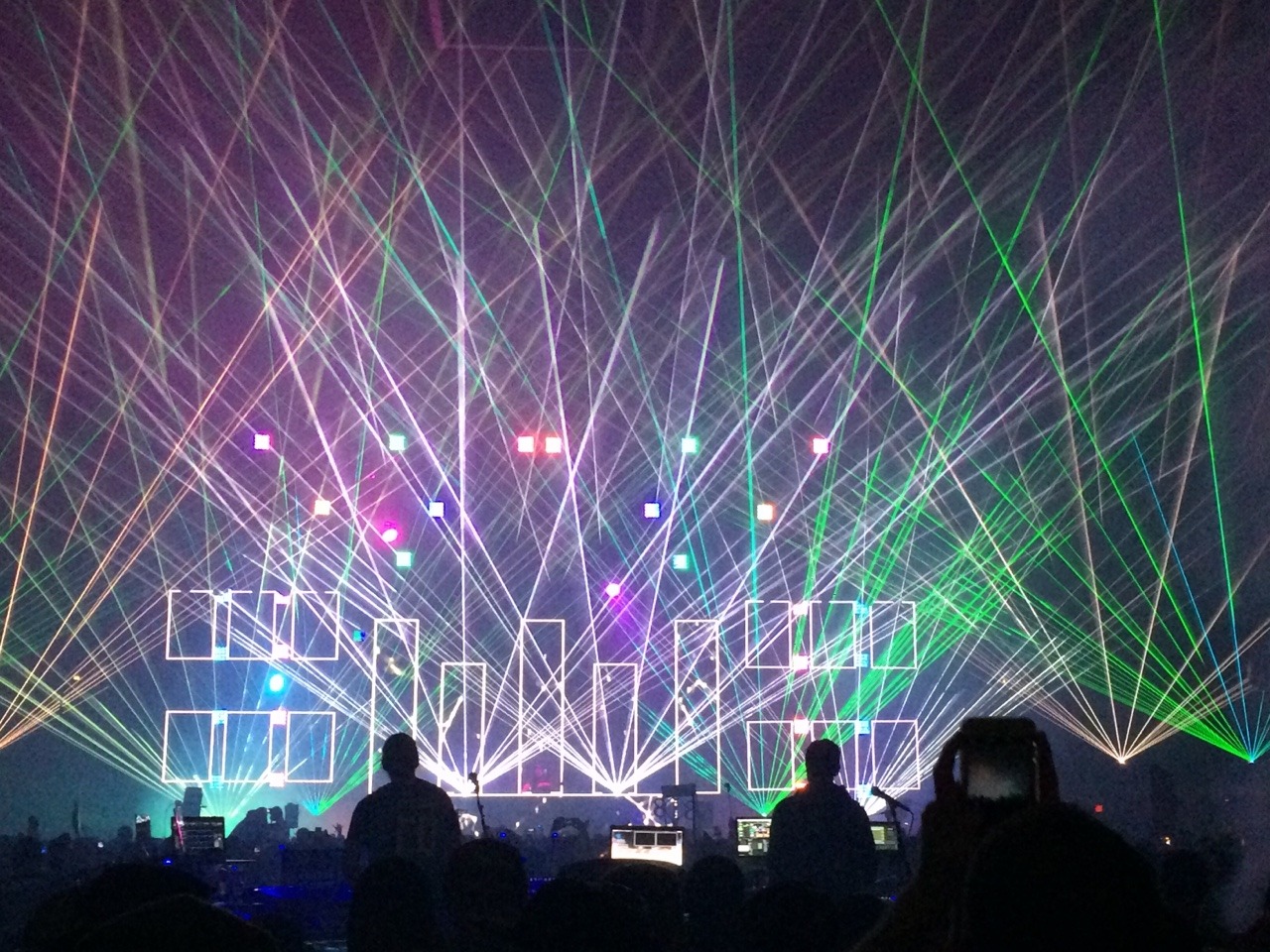 mdma-ziiing:  Basslights 2014 Hampton, VA 🎉🐼 