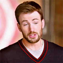 chrisevansscruff:  LOOK at that HAIR ♥♥♥ 