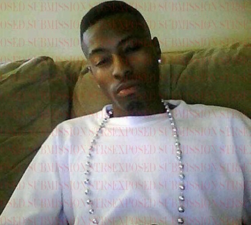 str8exposed:  Submission… http://www.str8exposed.tumblr.com 