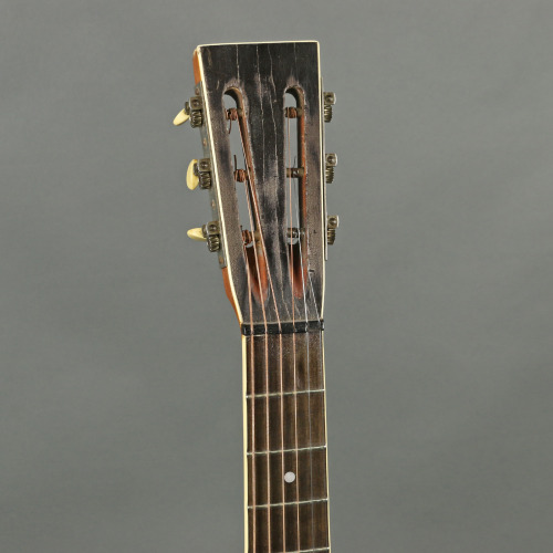 spacebeach23: 1920′s Lyon &amp; Healy Parlor Guitarfrom: http://www.emeraldcityguitars.com/product/