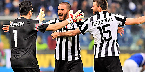juventusoldlady1897:   ★ ★ ★  CAMPIONI D’ITALIA  2014/2015 ★ ★ ★  
