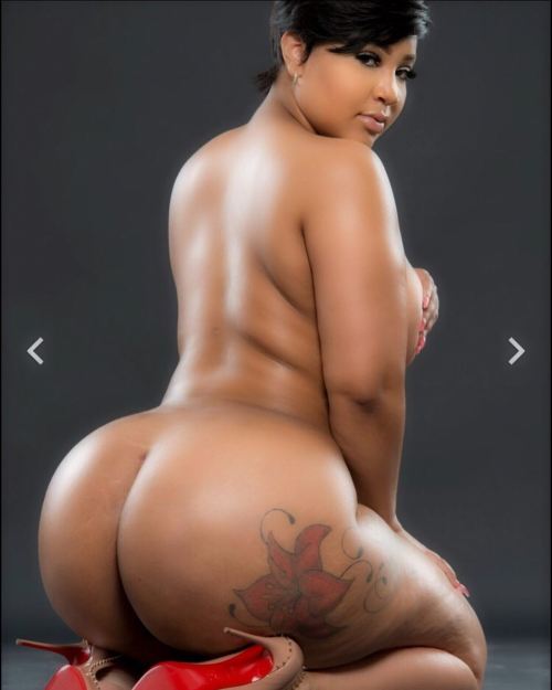 thicksexyasswomen:  women-n-weed:  ratedthickent:  ALLCURRENCY  DAAAYYYUUUMMM!!! 