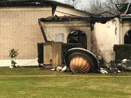 savageroses:A masjid in Victoria, Texas caught on fire last night (28 Jan 2017). The imam has stated
