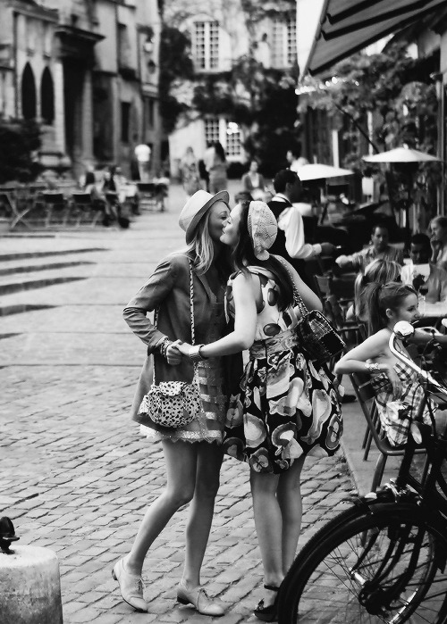 XXX vogue-at-heart:  Serena and Blair photo