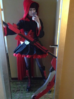 yiffmebabyonemoretime:  Anime Boston Day 2: Ruby Rose! Come find me 8)