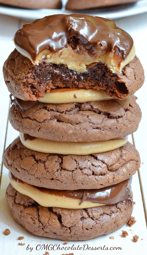 rollsofdestiny:  do-not-touch-my-food:    Buckeye Brownie Cookies    Holy lord. 👐👆