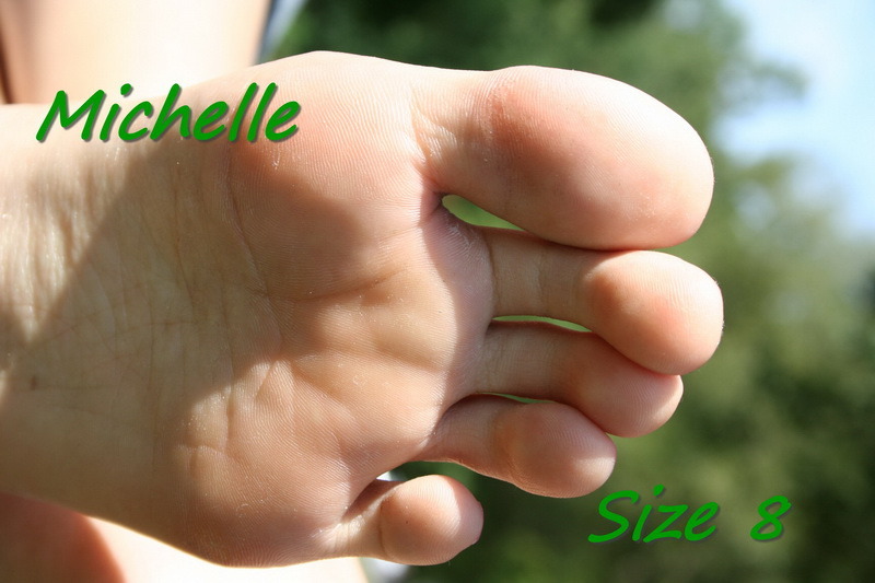 the-pedi-connoisseur:  Feeling rather soleful today!