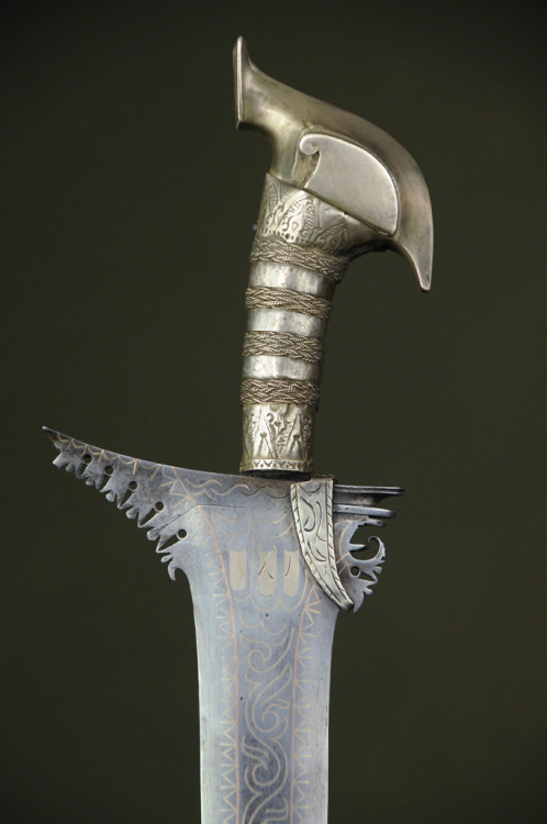 XXX art-of-swords:  Moro Keris SwordDated: 18th photo