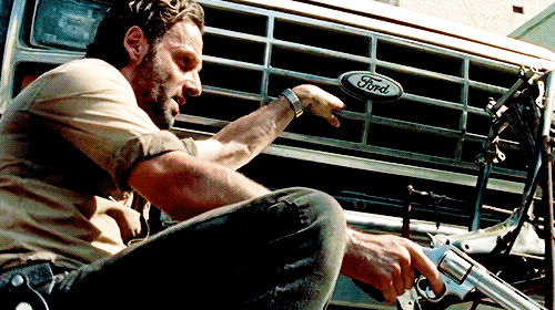 genshimada: Completely necessary gifs of Rick Grimes looking hot [ 8 / ? ]