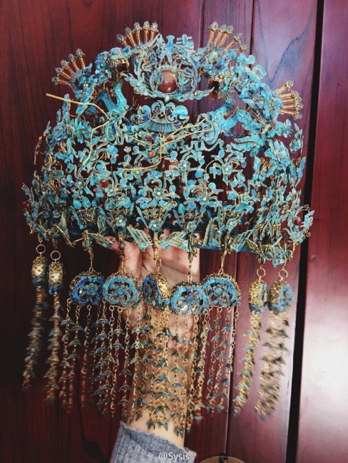 Chinese antique crown by Sysis