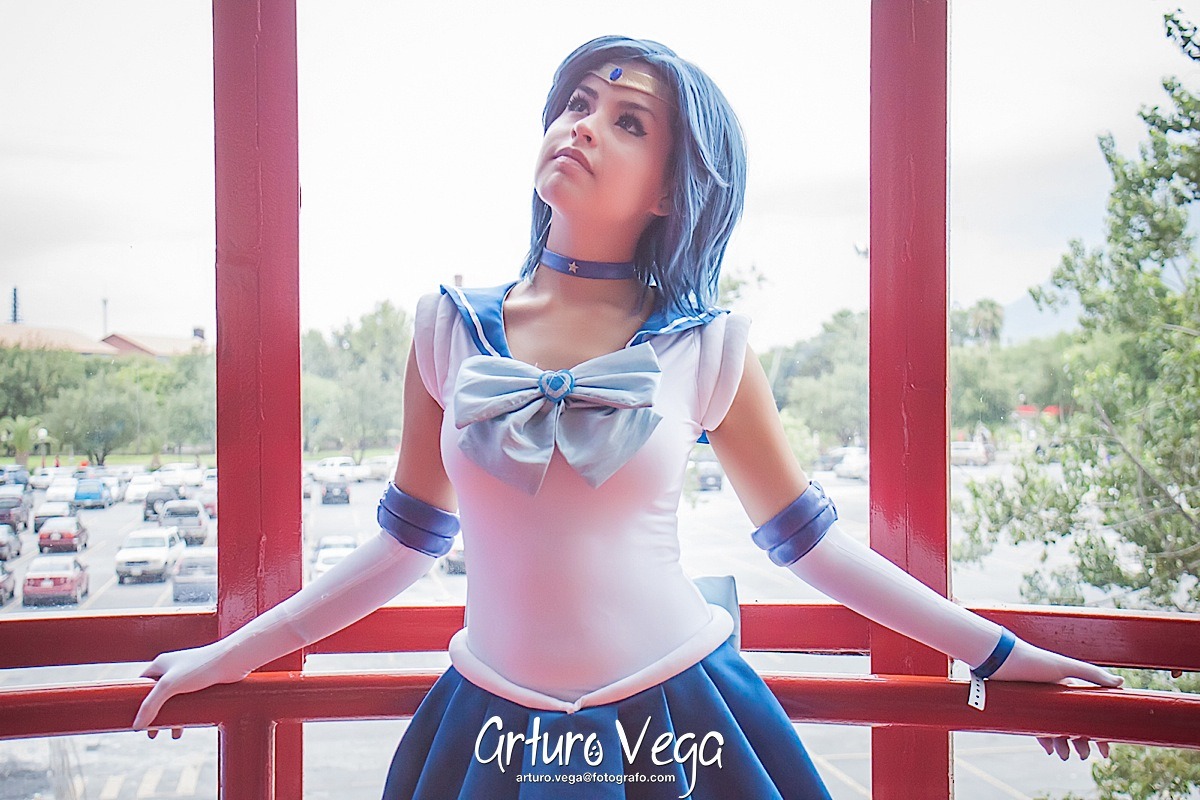 juban-district:  arturovega:  Sailor Mercury  cosplayer: Daniela 