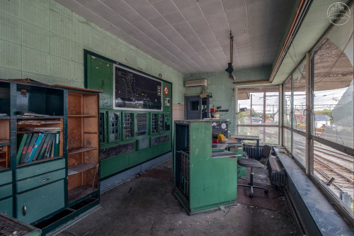 CABINE D’AIGUILLAGESmall but sweet&hellip; A signal box was a small building where railway officials