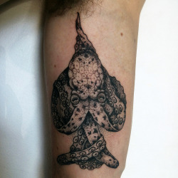 tattoos-org:  Done by Anselmo Edgar at Surreal