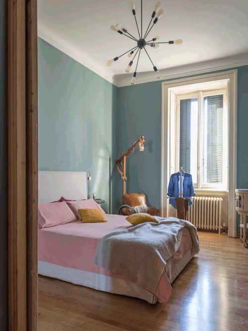 gravityhome:Home with vintage touches in Milan | photos byValentina Sommariva/Living InsideFollow Gr