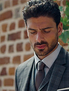 d2f8c44c2491a978ab206a70778528e88b978bf2.gifv
