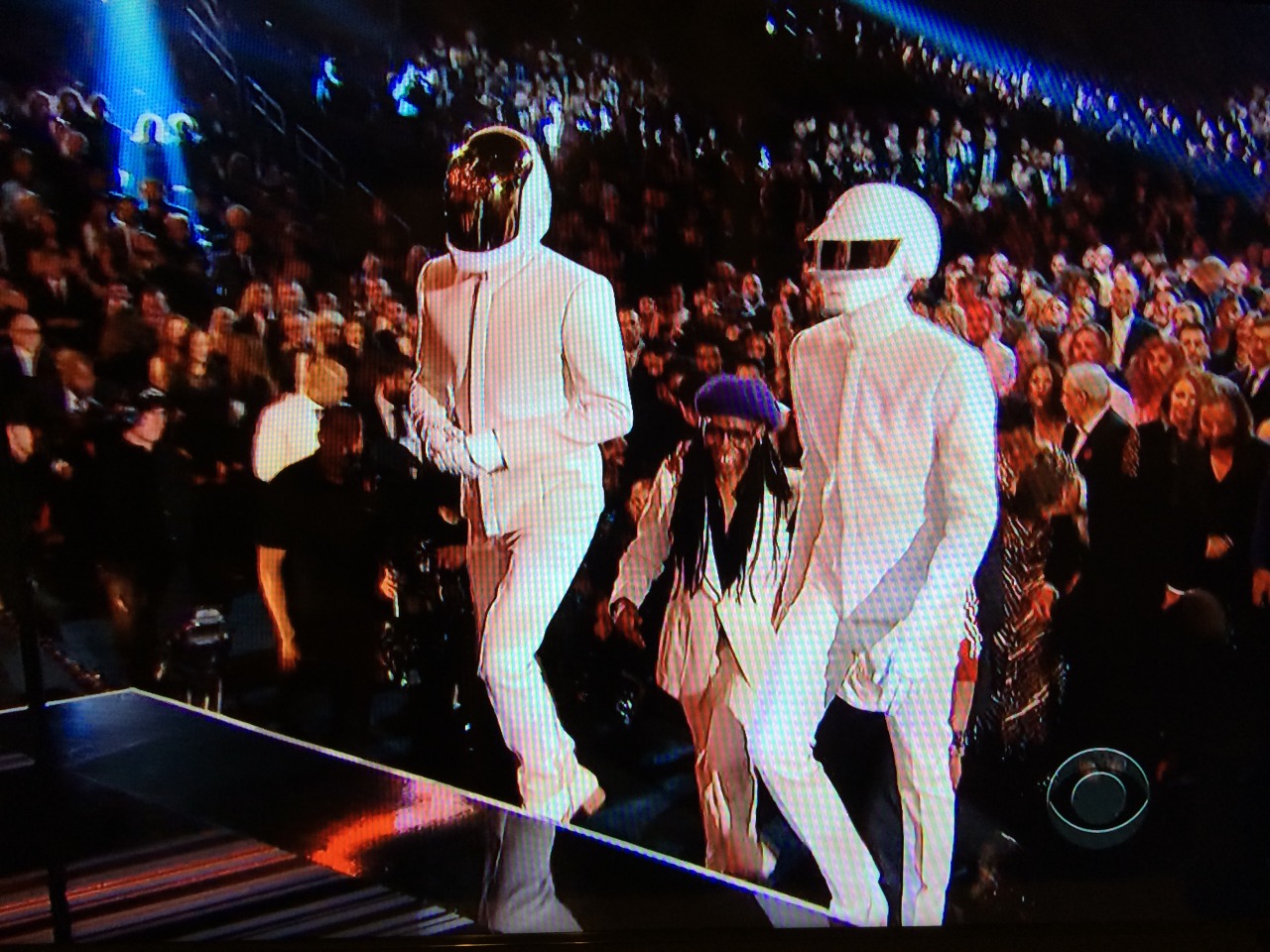 itslowrend:  Daft Punk wins Record of the Year! 