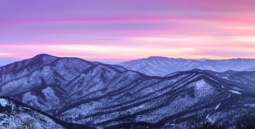 americasgreatoutdoors:You can never see too many sunsets on the Blue Ridge Parkway. After the first 