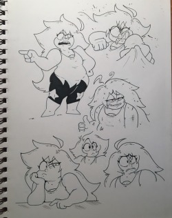 redphlannel:I go through these cycles where I forget that SU exists until I see spoilers for new episodes floating around. my bae Amethyst &lt;3 &lt;3 &lt;3