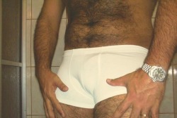 ajrnatal:  Me amarro num macho casado.